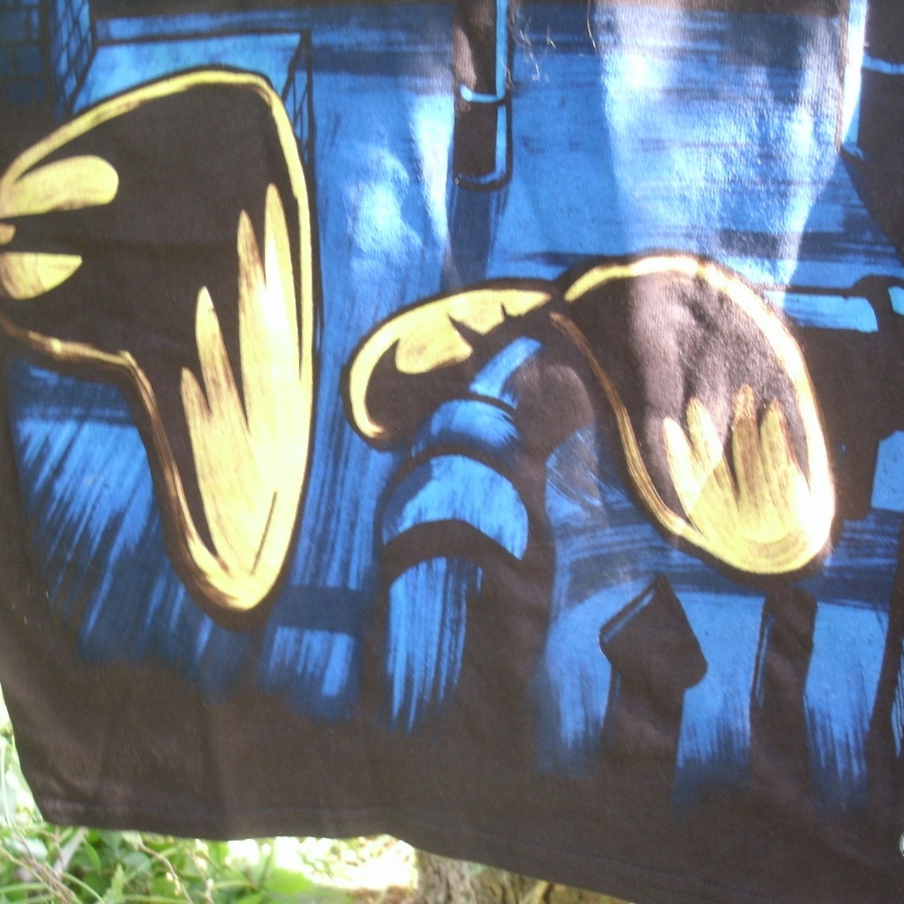 Salvador Dali Style Bat Symbol T-Shirt - Picture 7 of 8